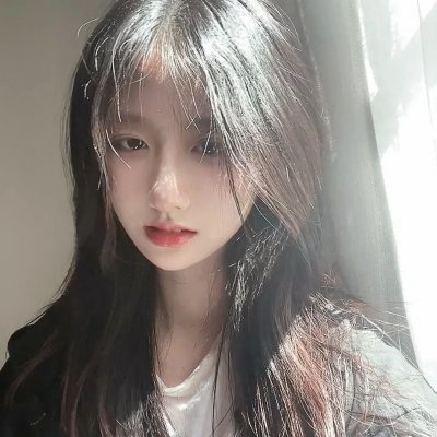 校草是女生